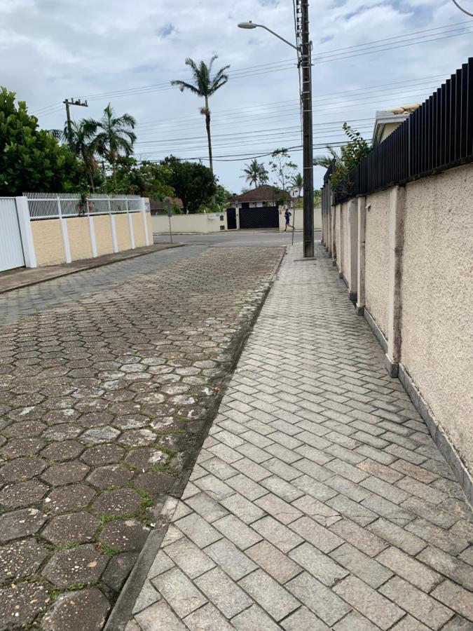 Apto E Suites Praia Do Itapocoroi Penha  Eksteriør billede
