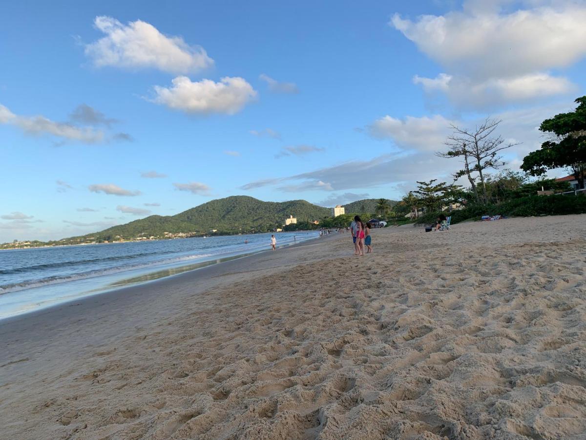 Apto E Suites Praia Do Itapocoroi Penha  Eksteriør billede