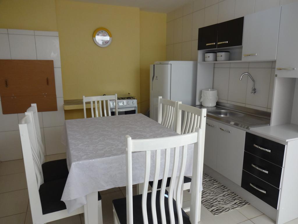 Apto E Suites Praia Do Itapocoroi Penha  Eksteriør billede